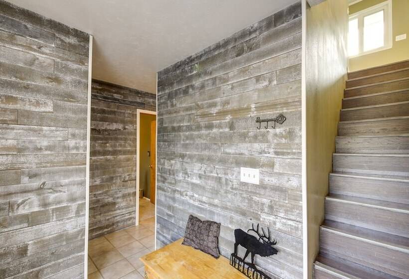 Pet Friendly Montana Abode W/ Balcony & Fireplace!