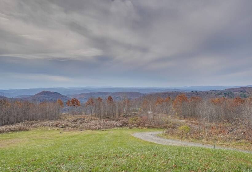 Remote Escape: Vermont Cabin W/ Mountaintop Views!