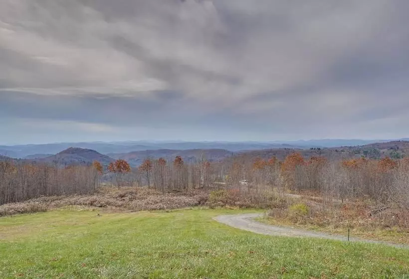 Remote Escape: Vermont Cabin W/ Mountaintop Views!