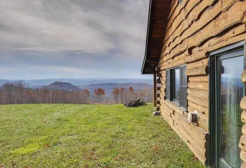 Remote Escape: Vermont Cabin W/ Mountaintop Views!
