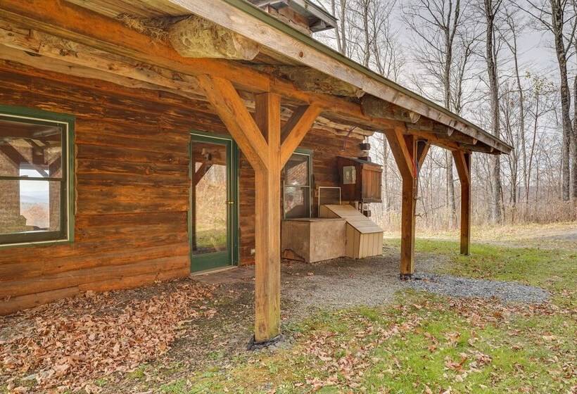 Remote Escape: Vermont Cabin W/ Mountaintop Views!