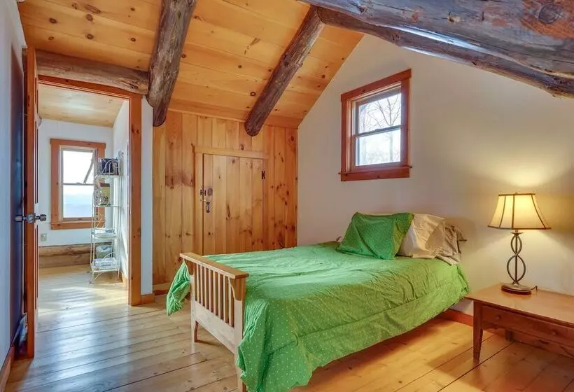 Remote Escape: Vermont Cabin W/ Mountaintop Views!