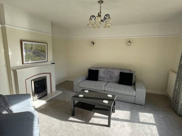 レジデンス Stunning 3 Bed House In Newmarket