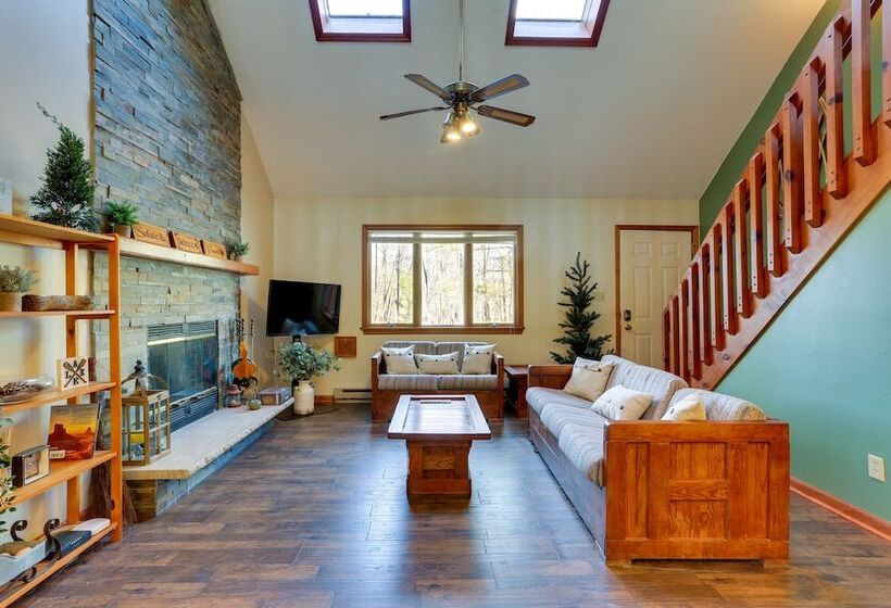 Rustic Masthope Mountain Retreat W/ Private Sauna!