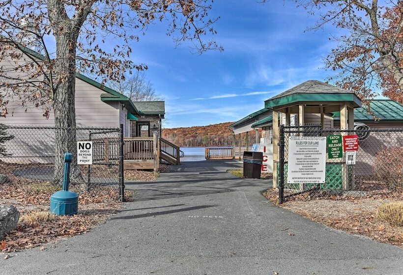 Rustic Masthope Mountain Retreat W/ Private Sauna!