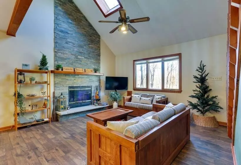 Rustic Masthope Mountain Retreat W/ Private Sauna!