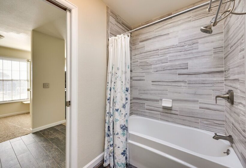 Spacious Colorado Springs Home With Fire Pit!