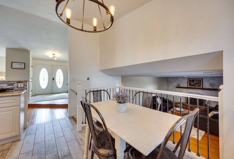 Spacious Colorado Springs Home With Fire Pit!