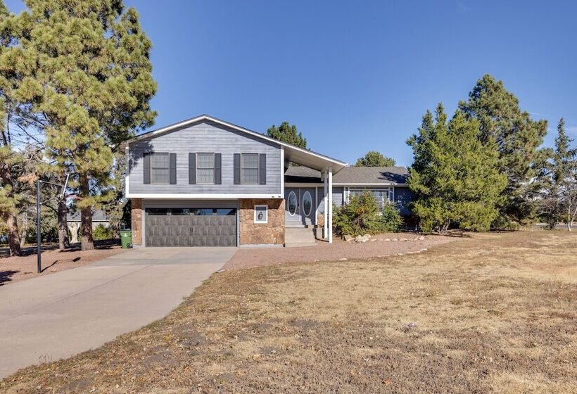 Spacious Colorado Springs Home With Fire Pit!