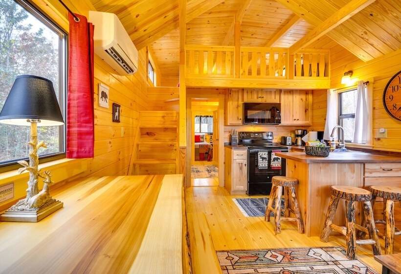 Traphill Cabin Retreat W/ Scenic View & Fire Pit!