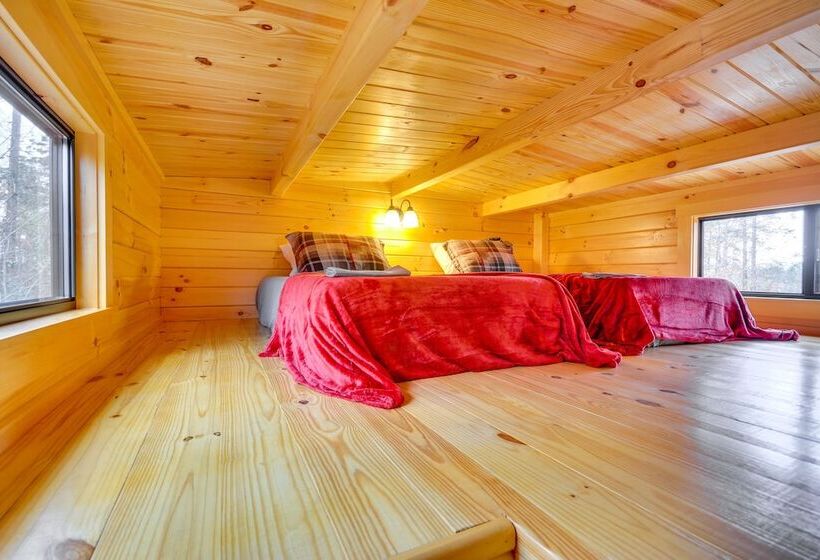 Traphill Cabin Retreat W/ Scenic View & Fire Pit!