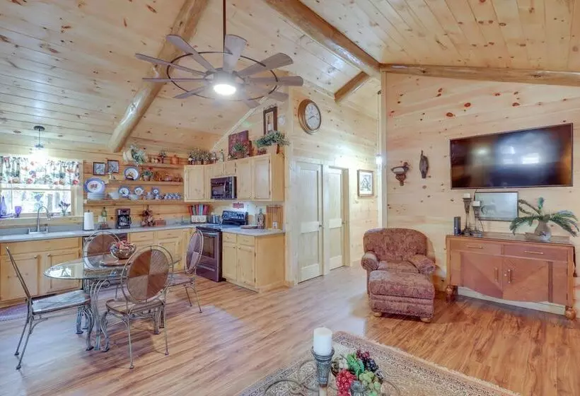 Tumbling Shoals Cabin W/ Fire Pit: 1 Mi To Lake