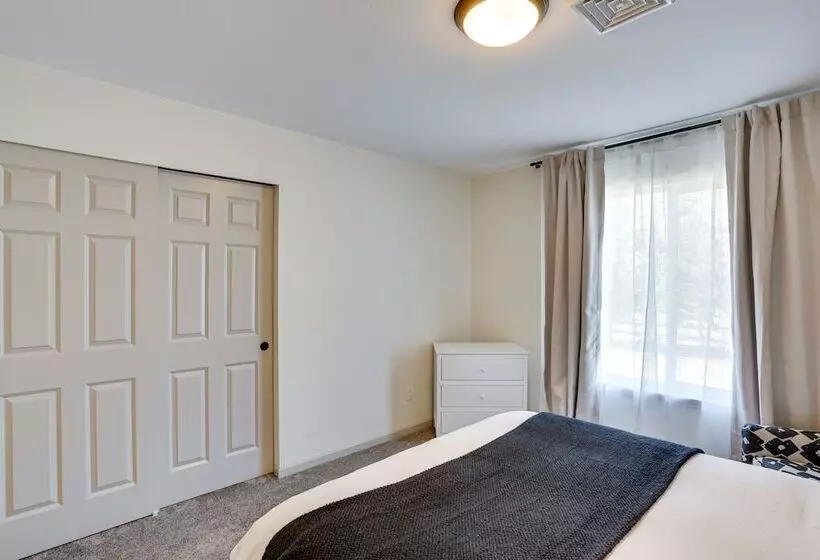 Terrebonne Home: Steps To Deschutes River!