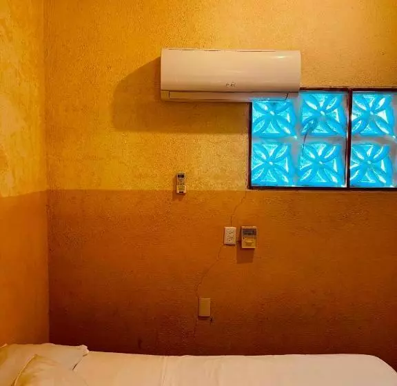 ユースホステル Casa Lagun Rooms With Ac