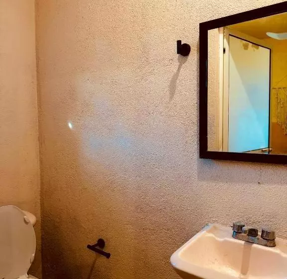 ユースホステル Casa Lagun Rooms With Ac