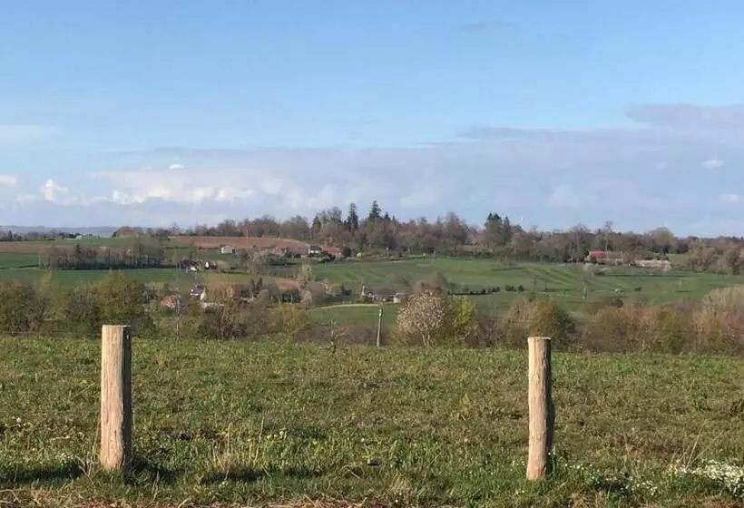 Aamiaismajoitus (B&B) Le Jardin Des Fées