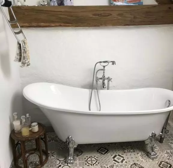 Aamiaismajoitus (B&B) Le Jardin Des Fées