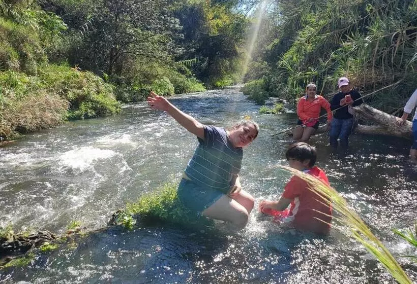 ベッドアンドブレックファースト Teques Relax Y Naturaleza