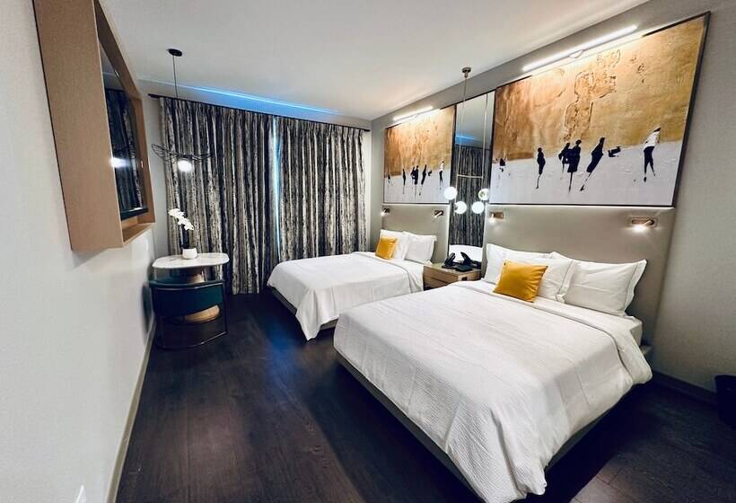 Chez Hotel Arlington Heights