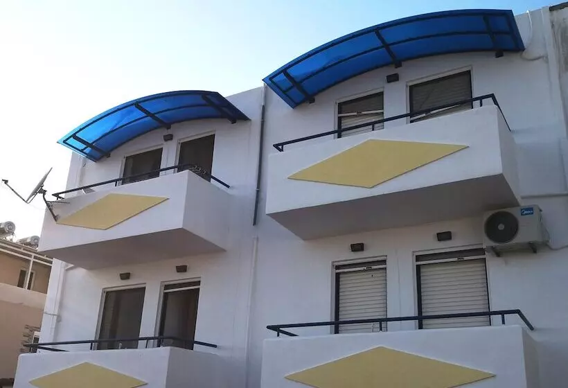 ホテル Marika Apartments