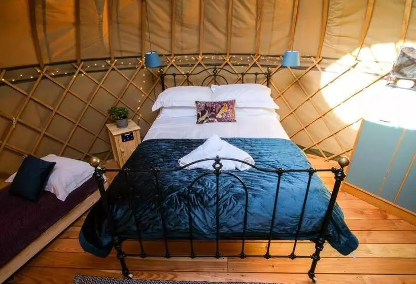 ホテル Wye Glamping