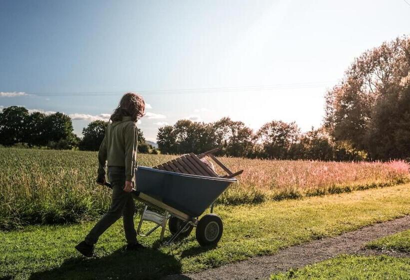 Отель Wye Glamping