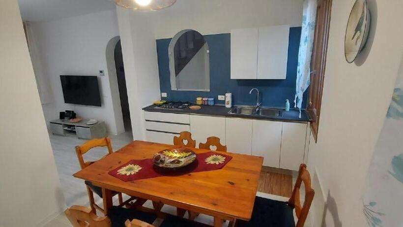 پانسیون 10 Minutes To The Train Station