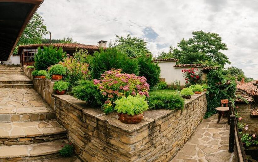 펜션 Kodjamanova House