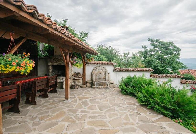 펜션 Kodjamanova House