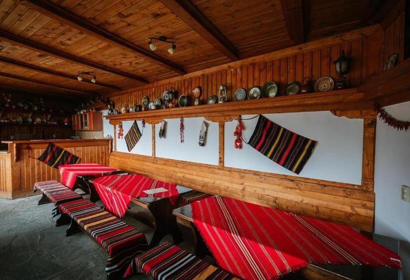 펜션 Kodjamanova House