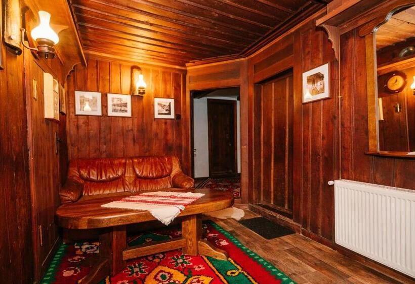 펜션 Kodjamanova House