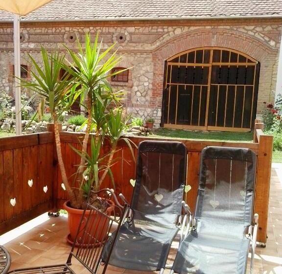 Пансион Levendula Porta és Pajtaszínház