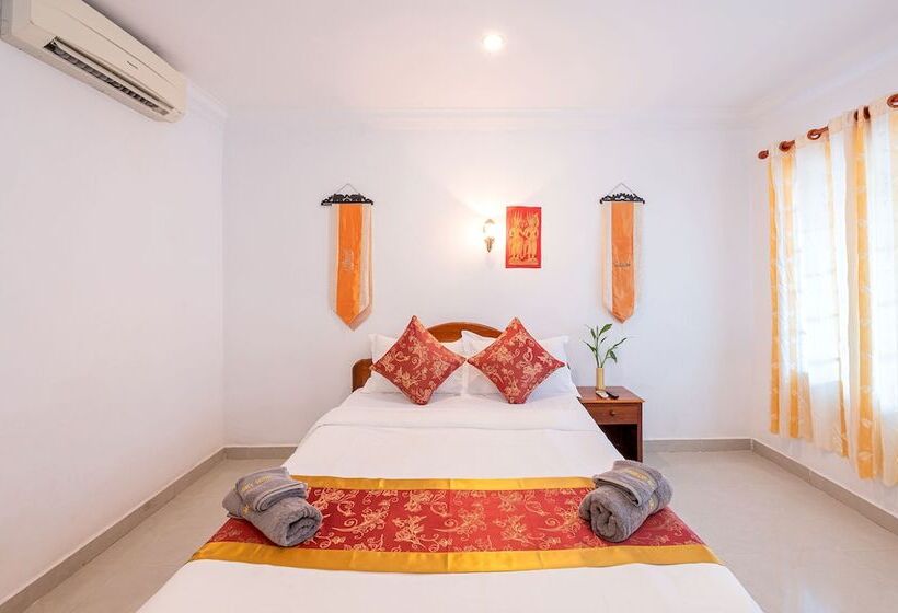 Pensió Lotus Bleu Guest House