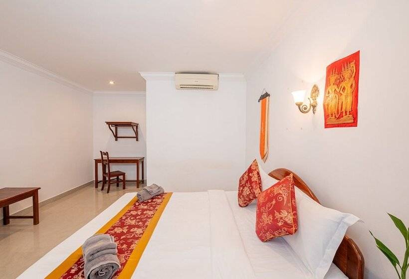 Pensió Lotus Bleu Guest House