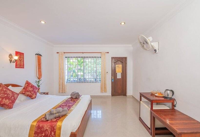 Pensió Lotus Bleu Guest House