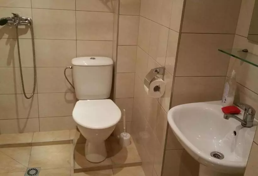 پانسیون Pas Roma