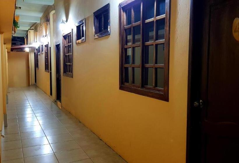 Pensionat Riveri Salinas By Chaqana