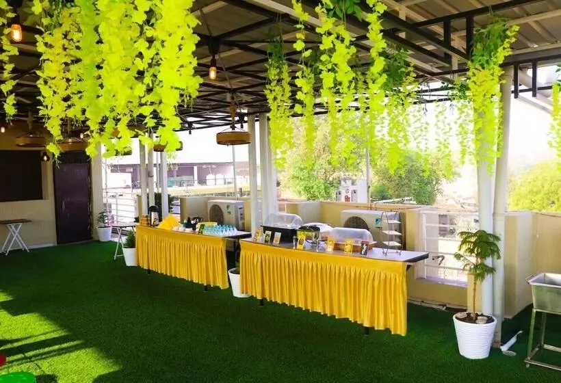 The Kasturi Hotel & Resturant