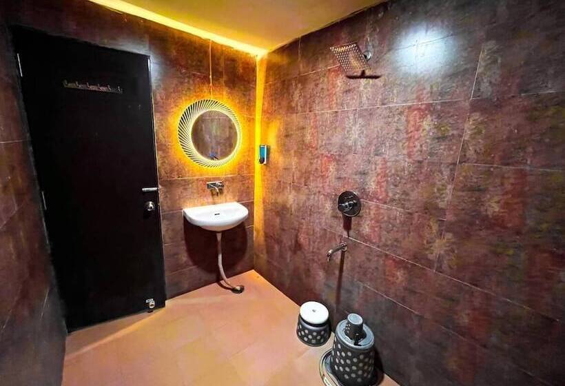 The Kasturi Hotel & Resturant