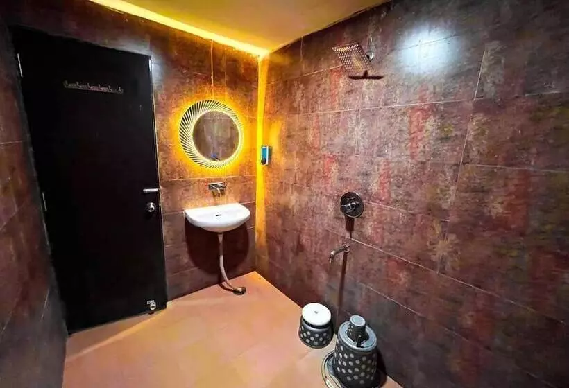 The Kasturi Hotel & Resturant