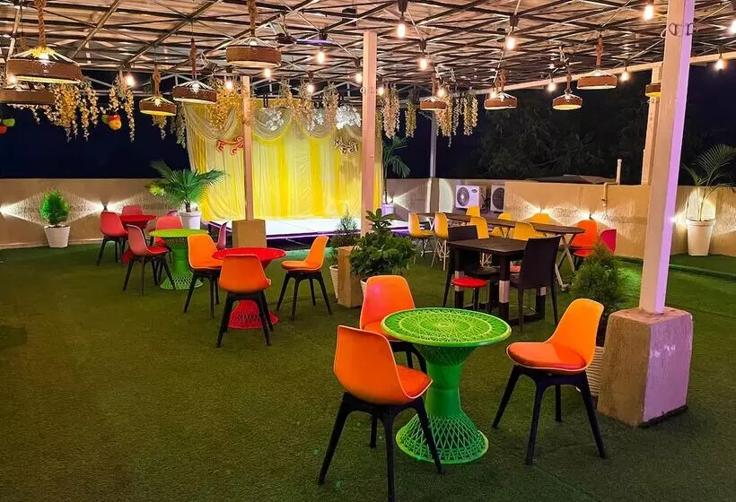 The Kasturi Hotel & Resturant