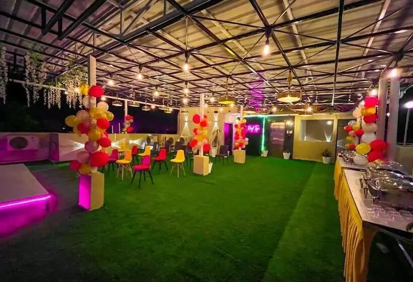 The Kasturi Hotel & Resturant