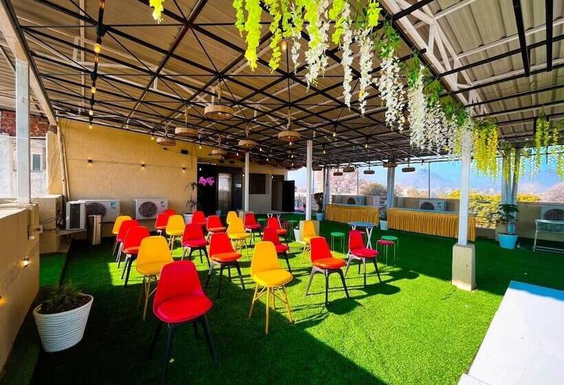 The Kasturi Hotel & Resturant