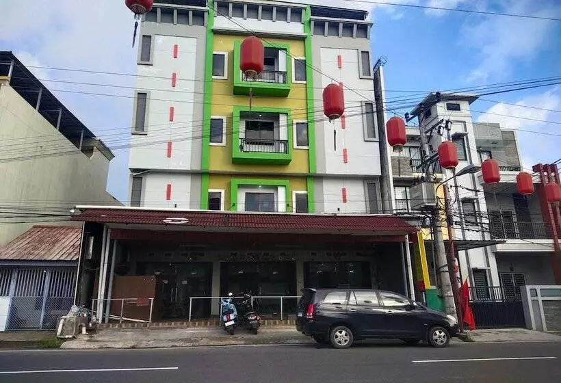 Capital O 93589 Hotel Wongso Syariah