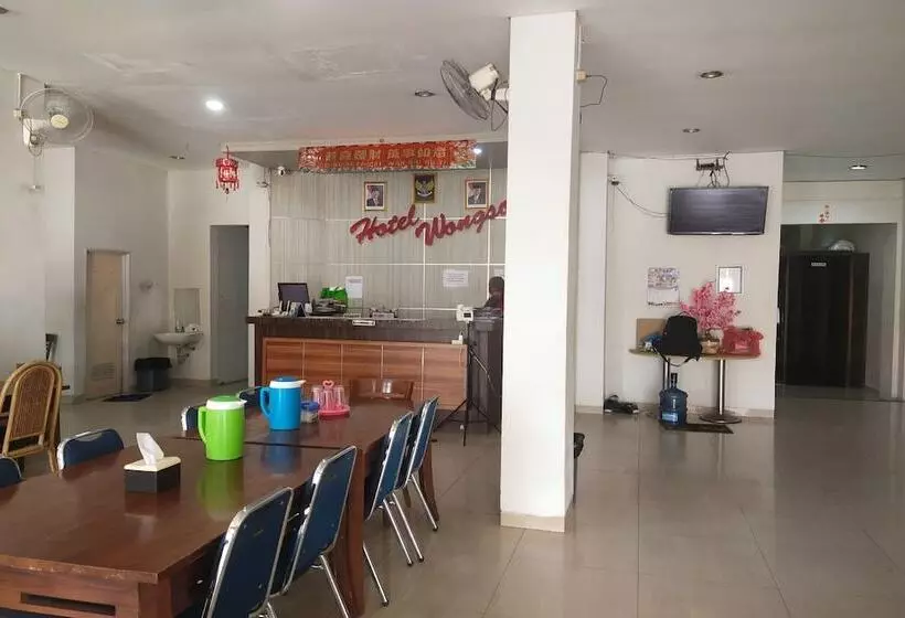 Capital O 93589 Hotel Wongso Syariah