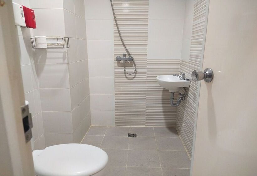 Capital O 93589 Hotel Wongso Syariah