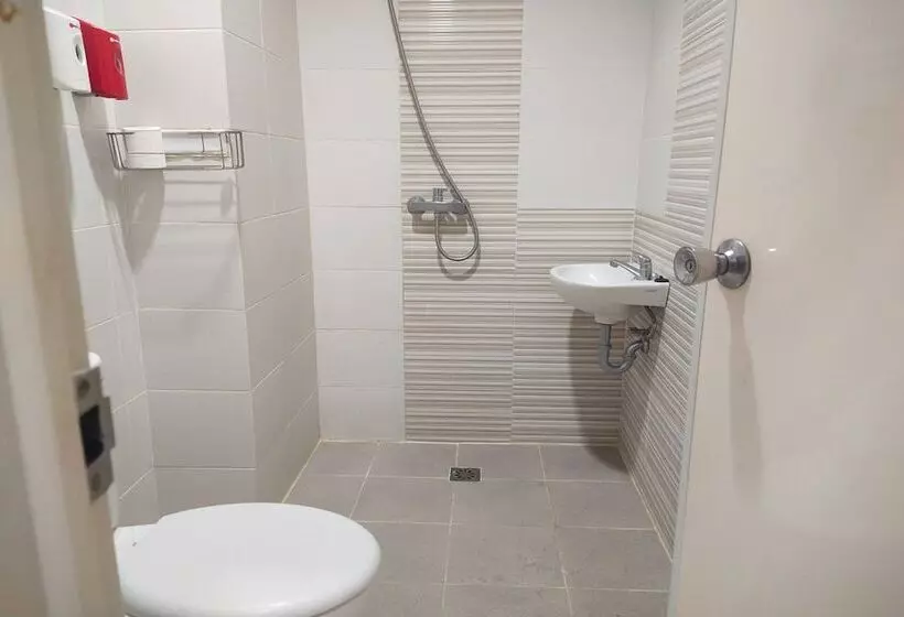 Capital O 93589 Hotel Wongso Syariah