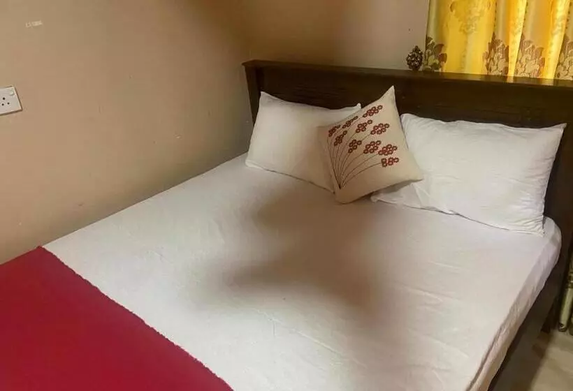 Hotelli Gimanhala Thisawewa