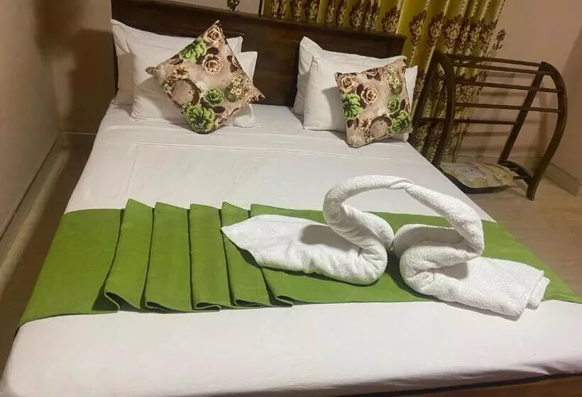 Hotelli Gimanhala Thisawewa