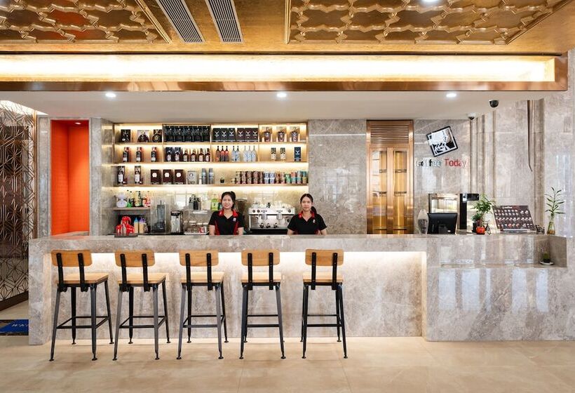 Otel Grand Pailin Casino & Resort